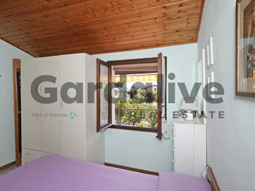 Immagine 13 di Appartamento in vendita  in Via Prais a Padenghe Sul Garda