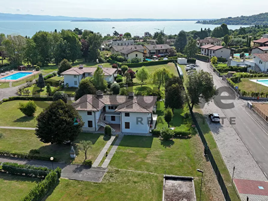 Immagine 22 di Appartamento in vendita  in Via Prais a Padenghe Sul Garda