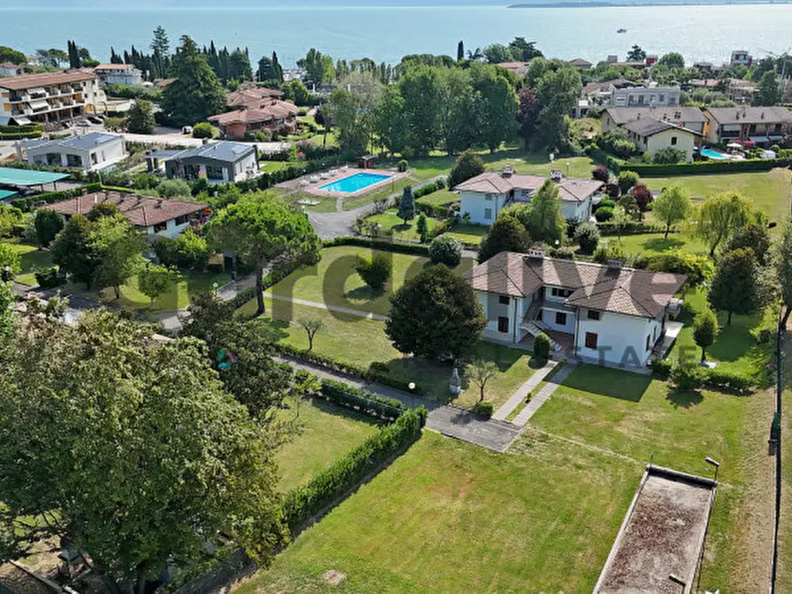 Immagine 24 di Appartamento in vendita  in Via Prais a Padenghe Sul Garda