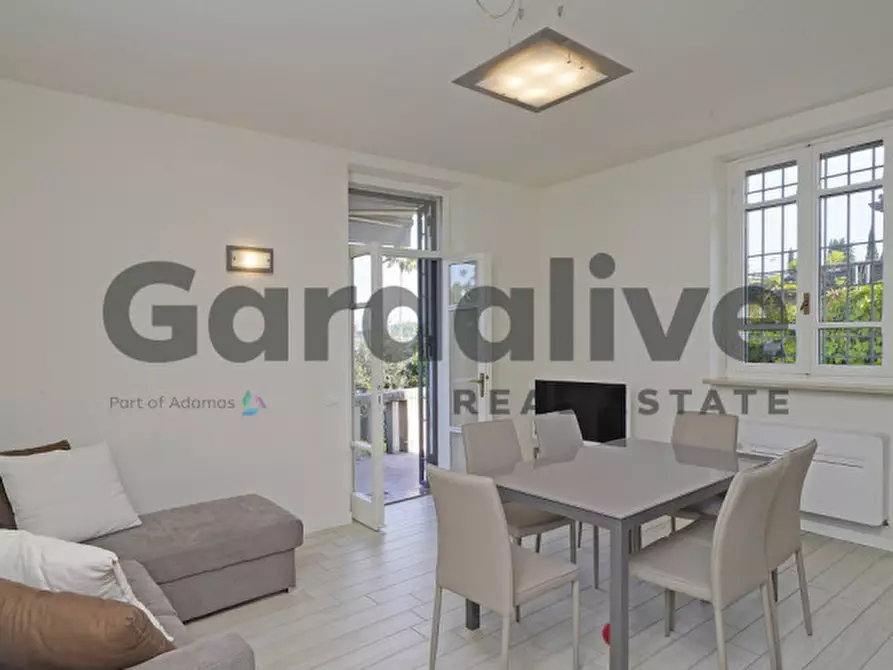 Immagine 4 di Appartamento in vendita  in Via  Marconi a Padenghe Sul Garda