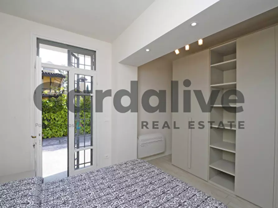 Immagine 14 di Appartamento in vendita  in Via  Marconi a Padenghe Sul Garda