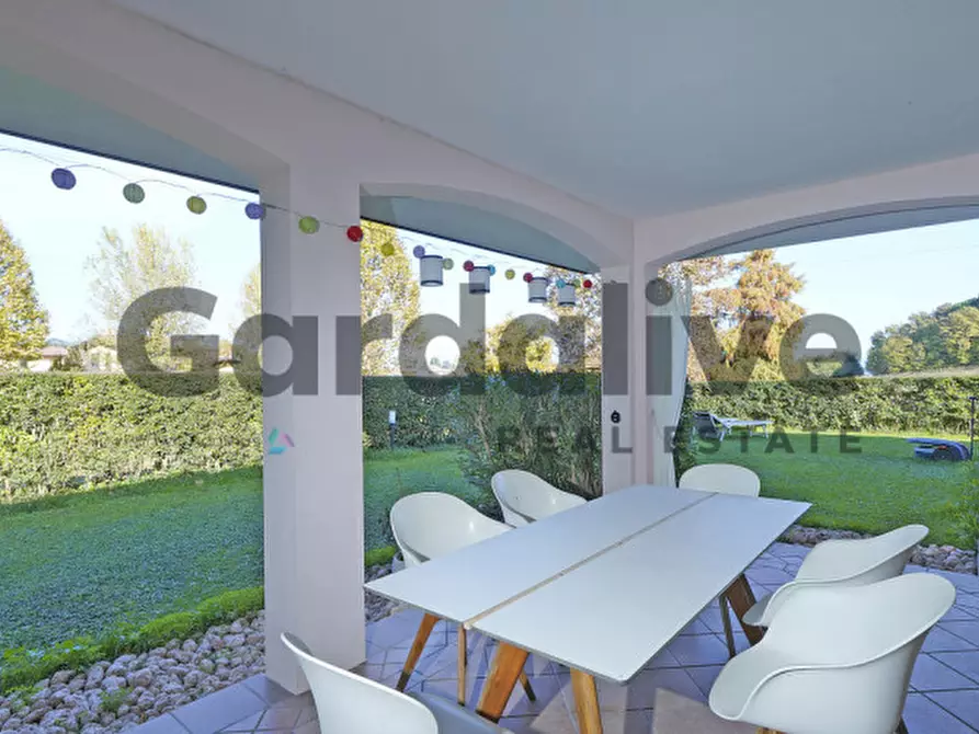 Immagine 1 di Villetta a schiera in vendita  in Via Prais a Padenghe Sul Garda