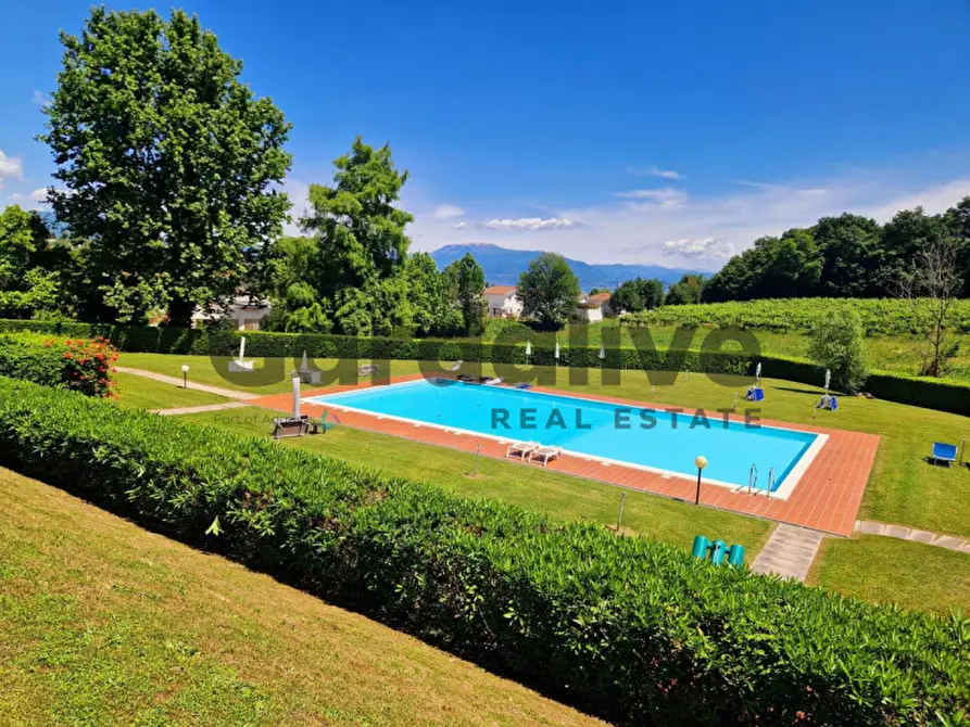 Immagine 1 di Villetta a schiera in vendita  in Via Prais a Padenghe Sul Garda