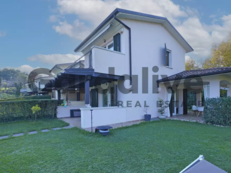 Immagine 3 di Villetta a schiera in vendita  in Via Prais a Padenghe Sul Garda