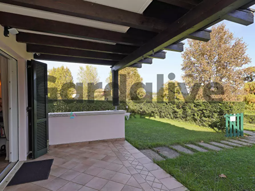 Immagine 8 di Villetta a schiera in vendita  in Via Prais a Padenghe Sul Garda