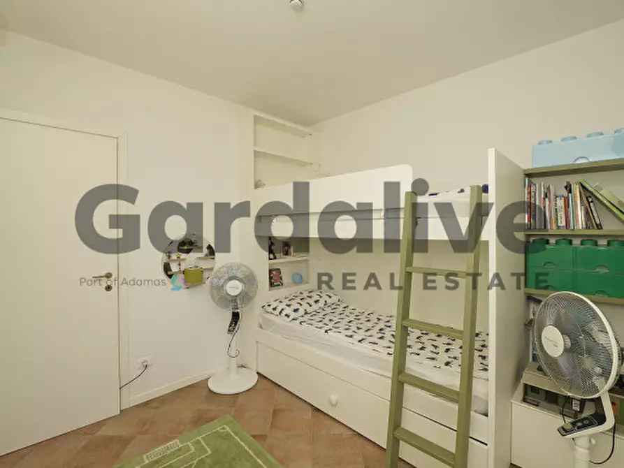 Immagine 26 di Villetta a schiera in vendita  in Via Prais a Padenghe Sul Garda