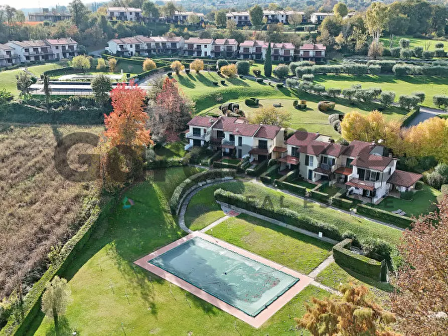 Immagine 27 di Villetta a schiera in vendita  in Via Prais a Padenghe Sul Garda