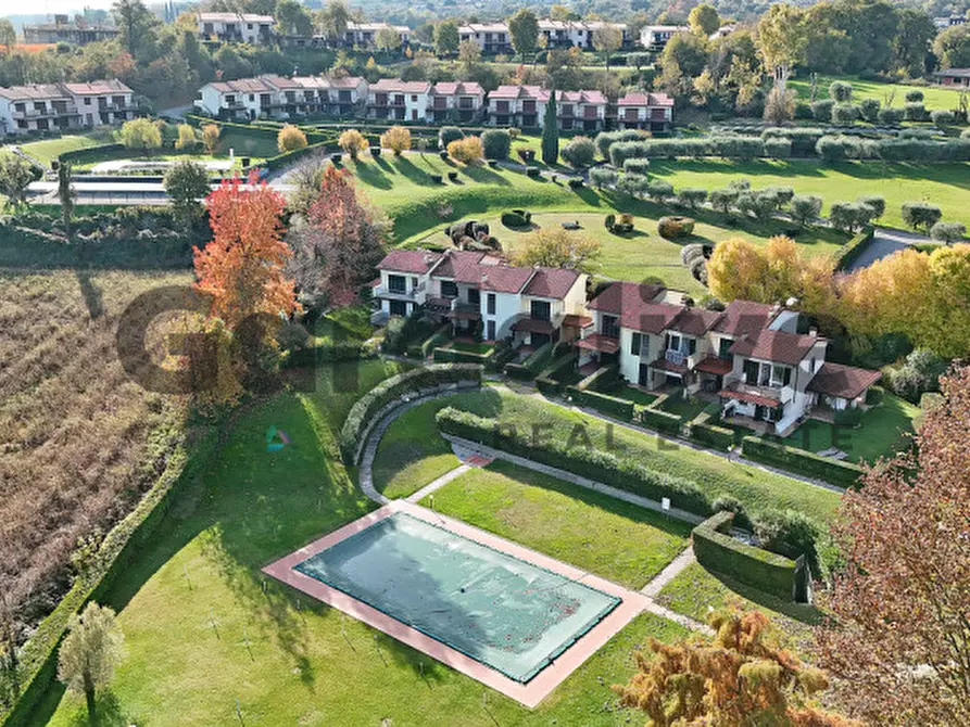 Immagine 28 di Villetta a schiera in vendita  in Via Prais a Padenghe Sul Garda