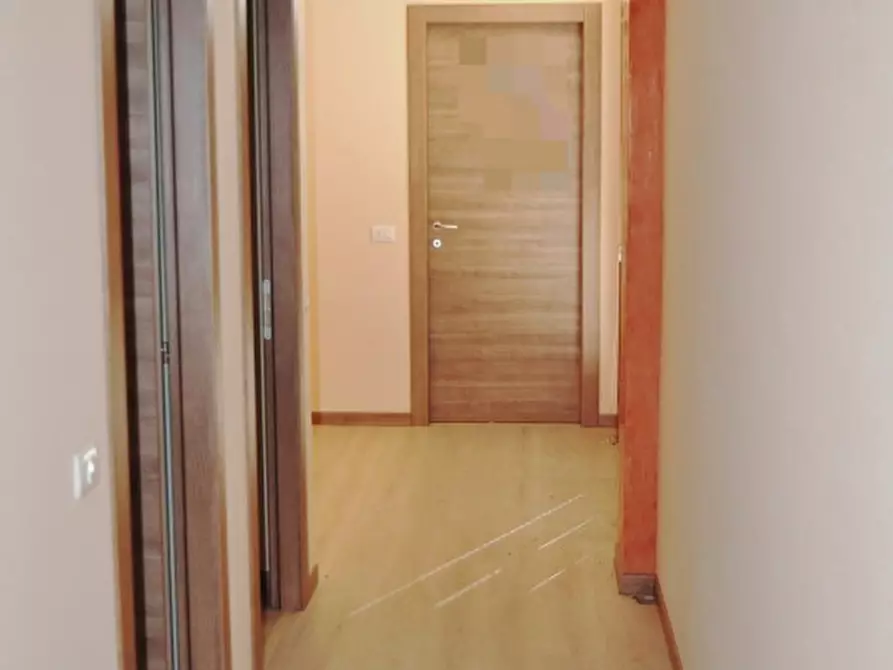 Immagine 2 di Ufficio in vendita  a Loro Ciuffenna