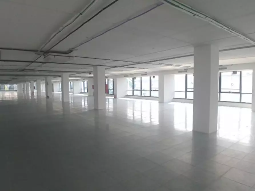 Immagine 23 di Ufficio in affitto  in STRADA 6 a Rozzano