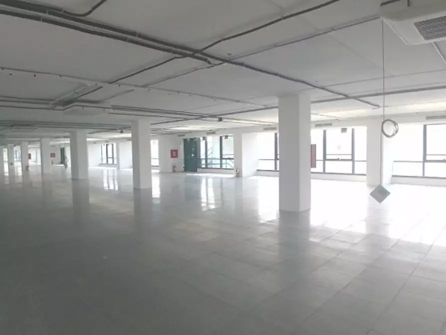 Immagine 21 di Ufficio in affitto  in STRADA 6 a Rozzano