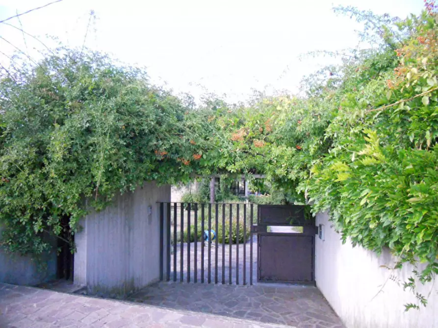 Immagine 4 di Casa indipendente in vendita  a Senigallia