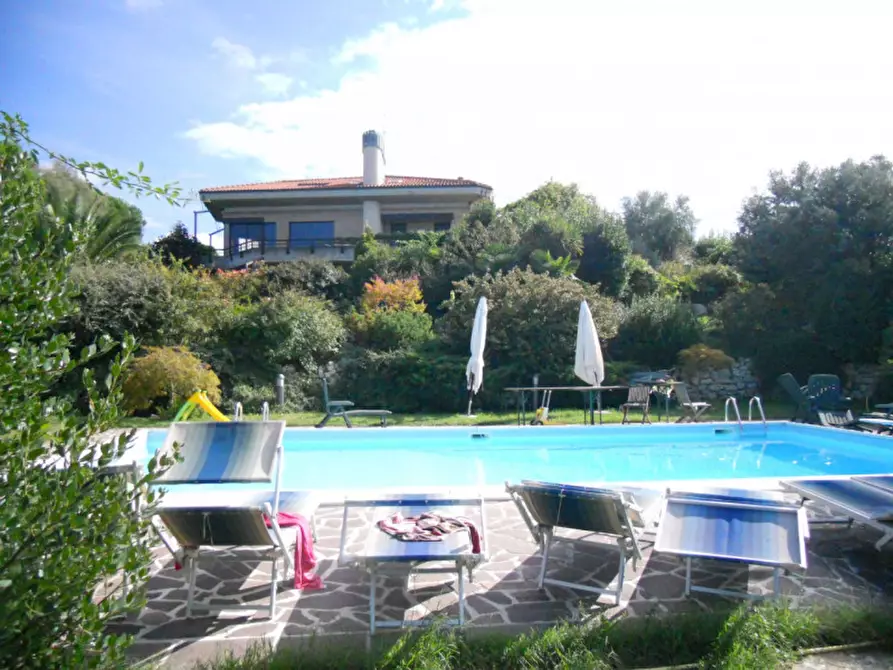 Immagine 11 di Casa indipendente in vendita  a Senigallia