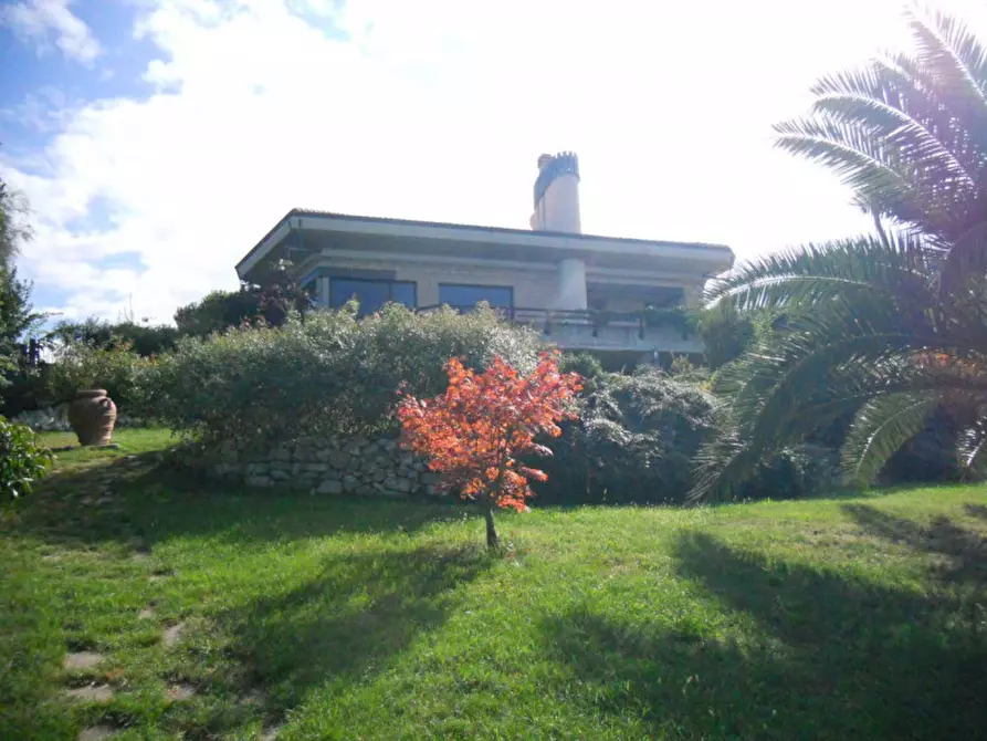 Immagine 12 di Casa indipendente in vendita  a Senigallia