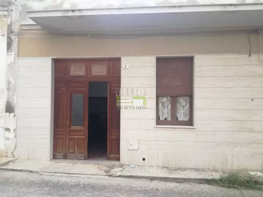 Immagine 2 di Casa indipendente in vendita  in Via Pasquale Calvi a Avola