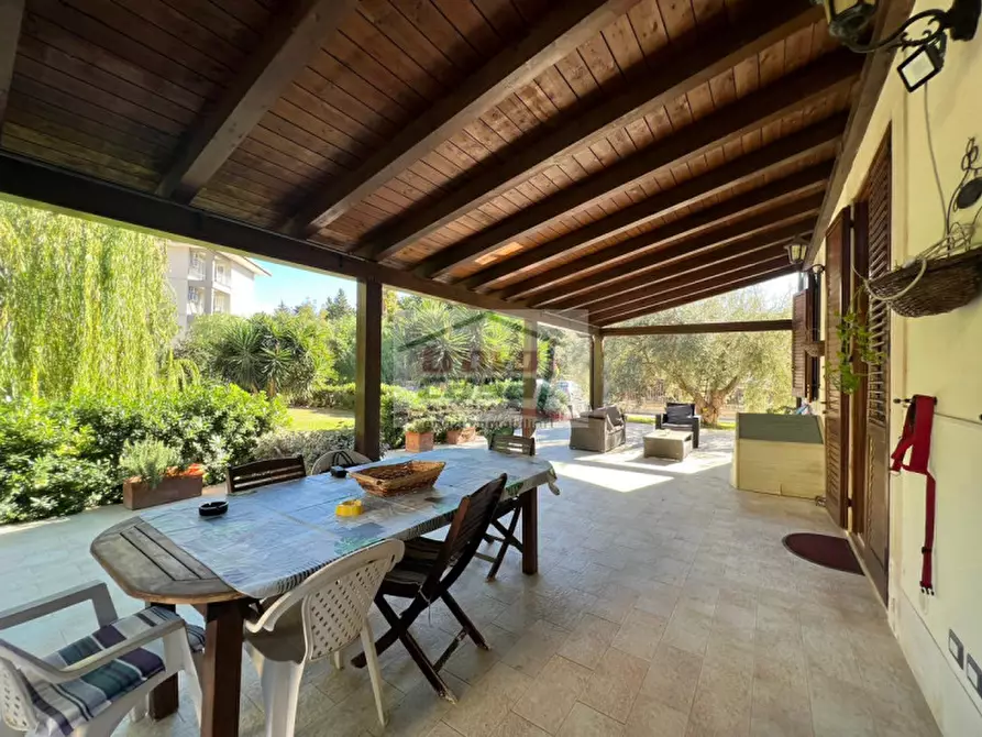 Immagine 6 di Villa in vendita  in viale scala greca 326 a Siracusa