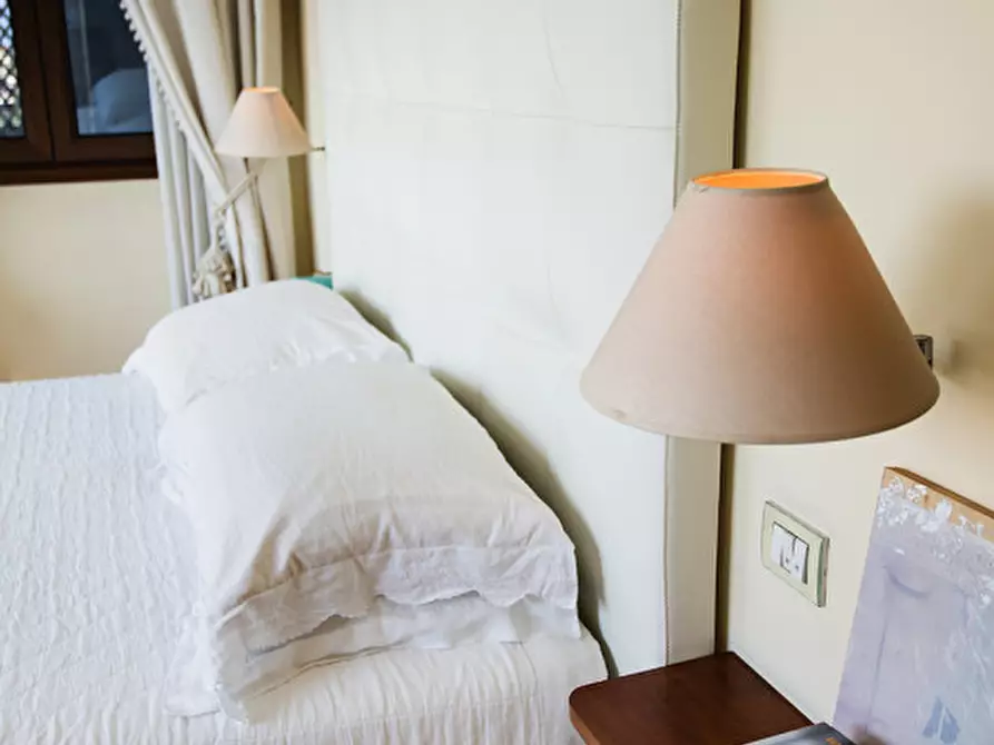 Immagine 10 di Attico in vendita  in via benedetto da rovezzano a Olbia