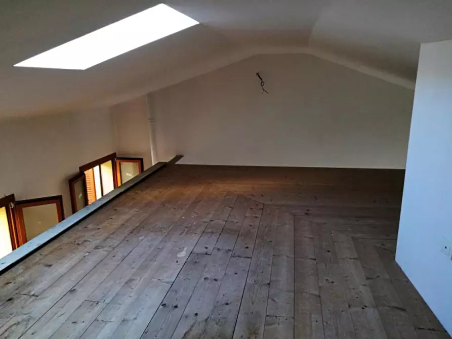 Immagine 9 di Villetta a schiera in vendita  in via varese a Pesaro