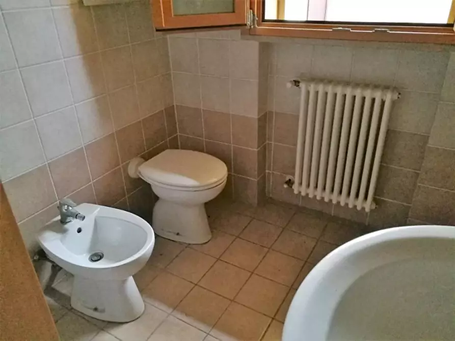 Immagine 18 di Villetta a schiera in vendita  in via varese a Pesaro