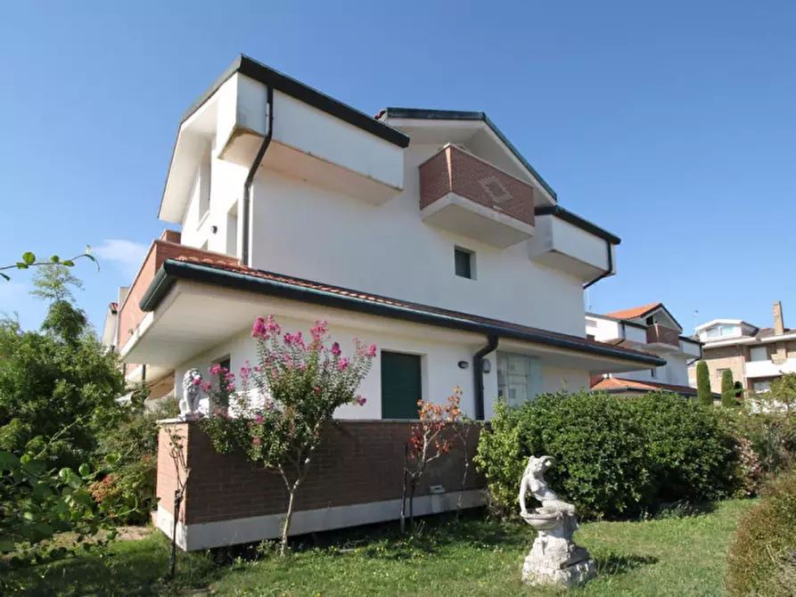 Immagine 1 di Villetta a schiera in vendita  in Via Venturini a Chioggia