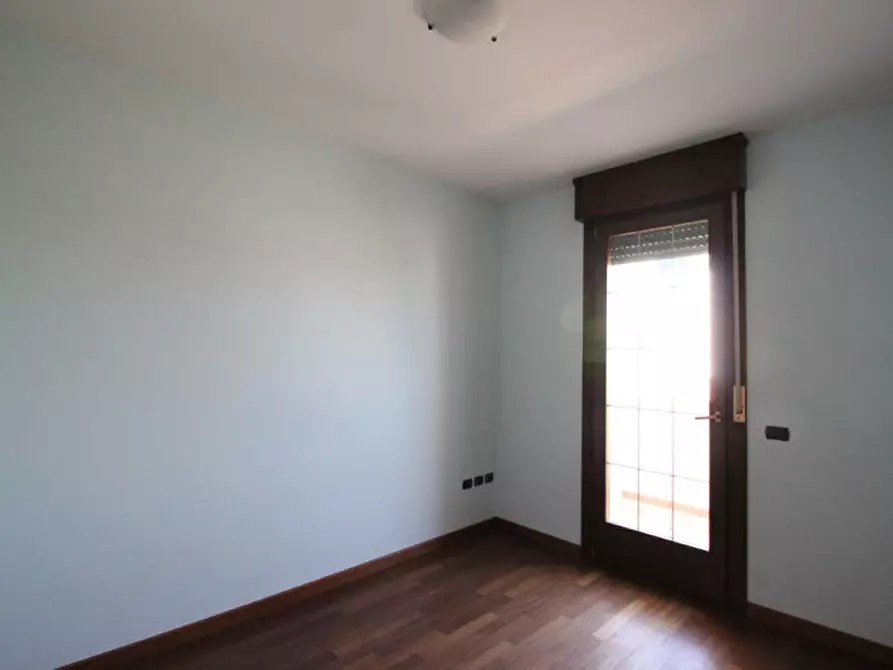 Immagine 10 di Villetta a schiera in vendita  in Via Venturini a Chioggia