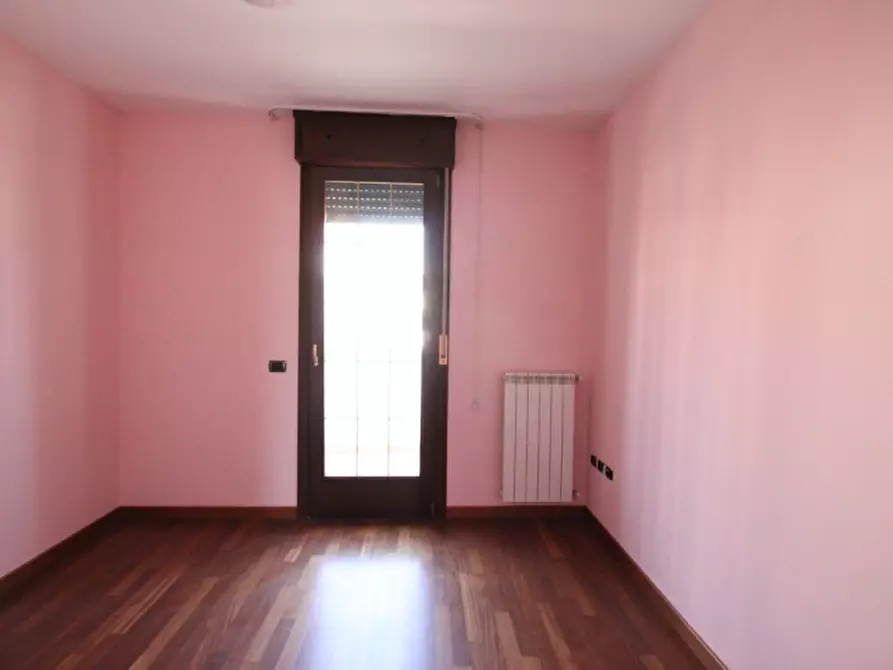 Immagine 12 di Villetta a schiera in vendita  in Via Venturini a Chioggia