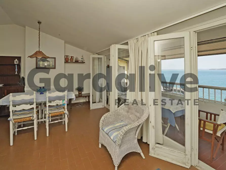 Immagine 6 di Appartamento in vendita  in Via Giovanni Pascoli a Manerba Del Garda