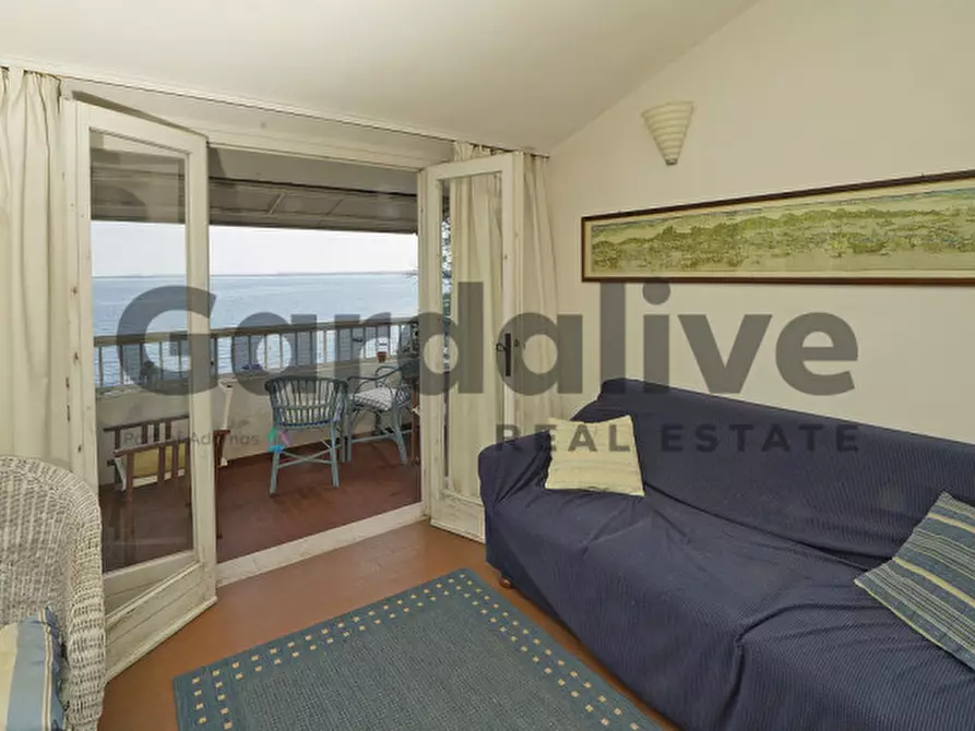 Immagine 10 di Appartamento in vendita  in Via Giovanni Pascoli a Manerba Del Garda