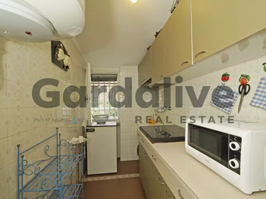Immagine 13 di Appartamento in vendita  in Via Giovanni Pascoli a Manerba Del Garda