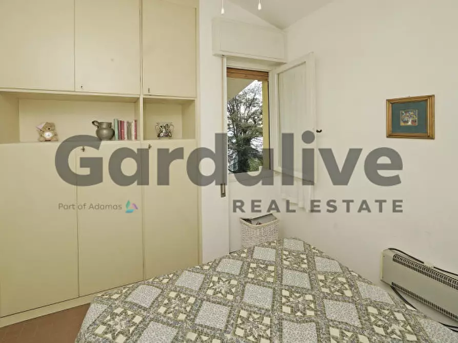 Immagine 15 di Appartamento in vendita  in Via Giovanni Pascoli a Manerba Del Garda