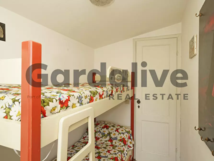 Immagine 20 di Appartamento in vendita  in Via Giovanni Pascoli a Manerba Del Garda