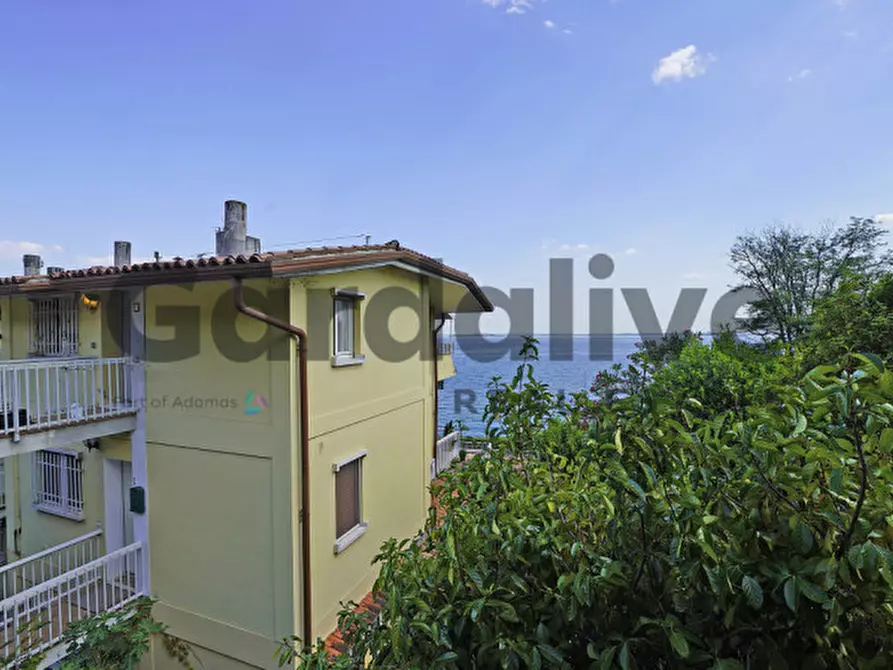 Immagine 24 di Appartamento in vendita  in Via Giovanni Pascoli a Manerba Del Garda