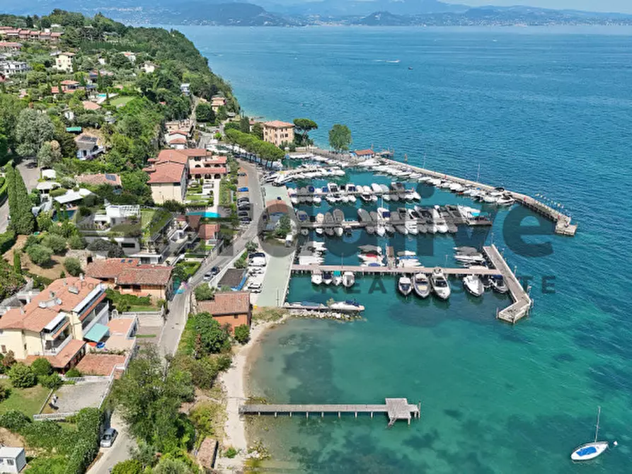 Immagine 29 di Appartamento in vendita  in Via Giovanni Pascoli a Manerba Del Garda