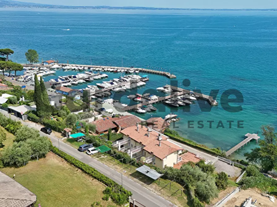 Immagine 32 di Appartamento in vendita  in Via Giovanni Pascoli a Manerba Del Garda