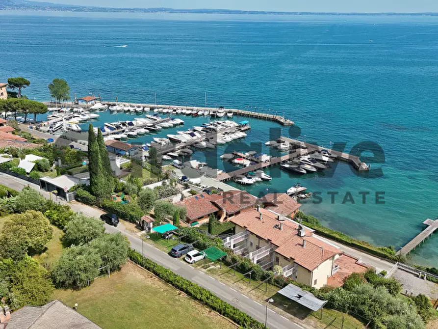 Immagine 33 di Appartamento in vendita  in Via Giovanni Pascoli a Manerba Del Garda