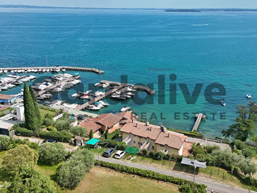 Immagine 34 di Appartamento in vendita  in Via Giovanni Pascoli a Manerba Del Garda