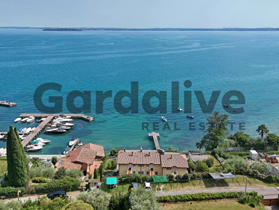 Immagine 35 di Appartamento in vendita  in Via Giovanni Pascoli a Manerba Del Garda