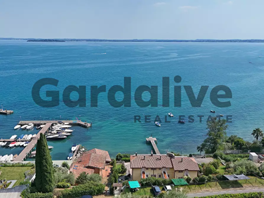 Immagine 36 di Appartamento in vendita  in Via Giovanni Pascoli a Manerba Del Garda