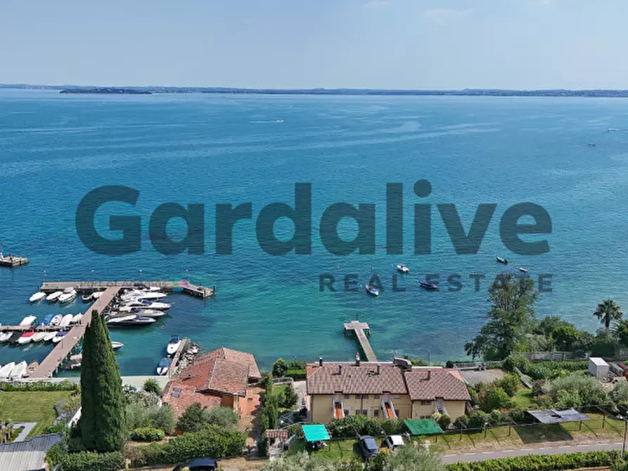 Immagine 38 di Appartamento in vendita  in Via Giovanni Pascoli a Manerba Del Garda