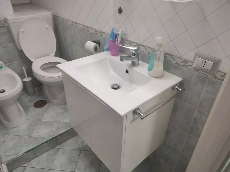 Immagine 16 di Appartamento in affitto  in Largo Banchi Nuovi a Napoli