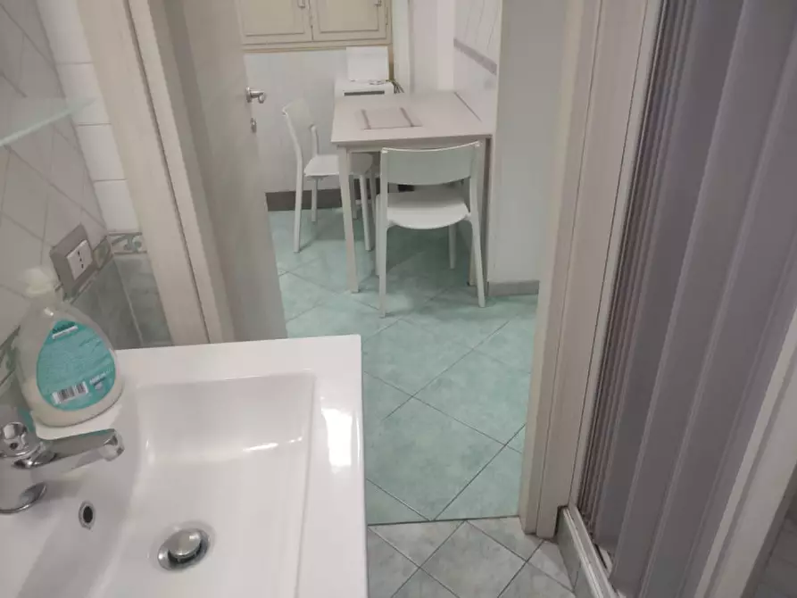 Immagine 25 di Appartamento in affitto  in Largo Banchi Nuovi a Napoli