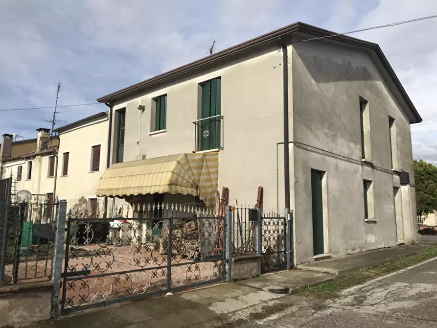 Immagine 1 di Casa indipendente in vendita  in VIA GABELLE a Casale Di Scodosia