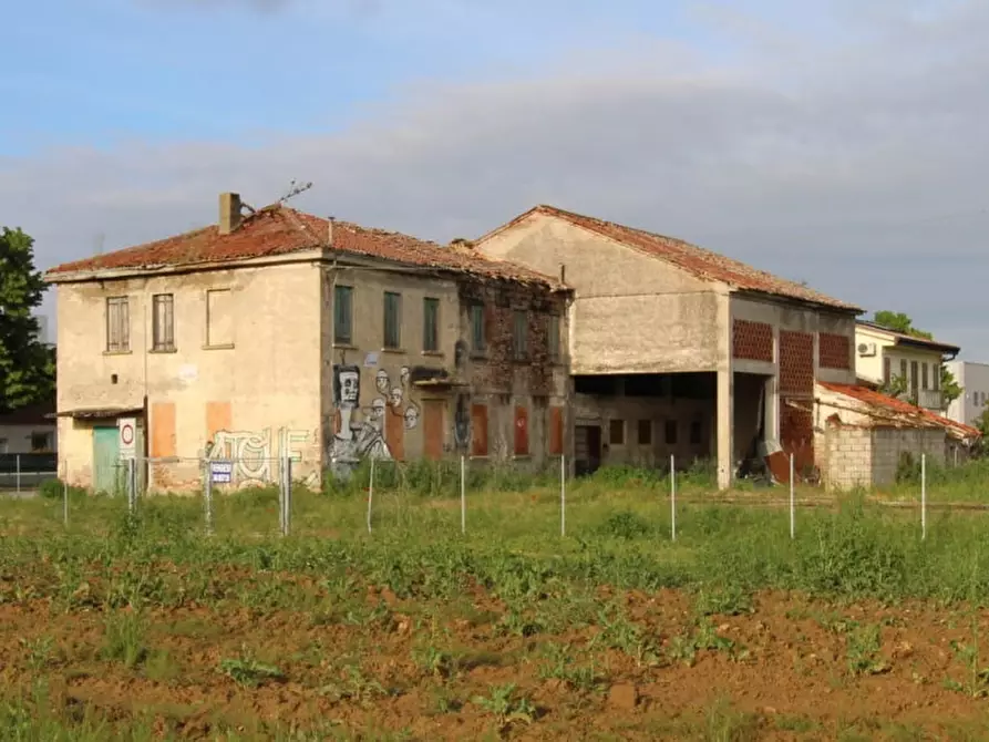 Immagine 8 di Rustico / casale in vendita  in Via Penghe a Selvazzano Dentro