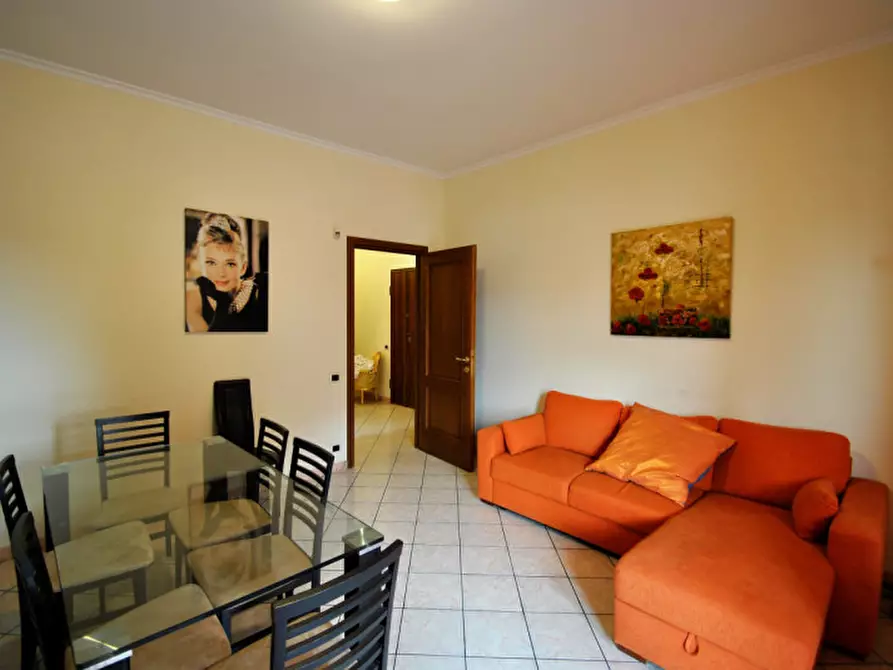 Immagine 5 di Appartamento in affitto  in Via dei Buonvisi a Roma