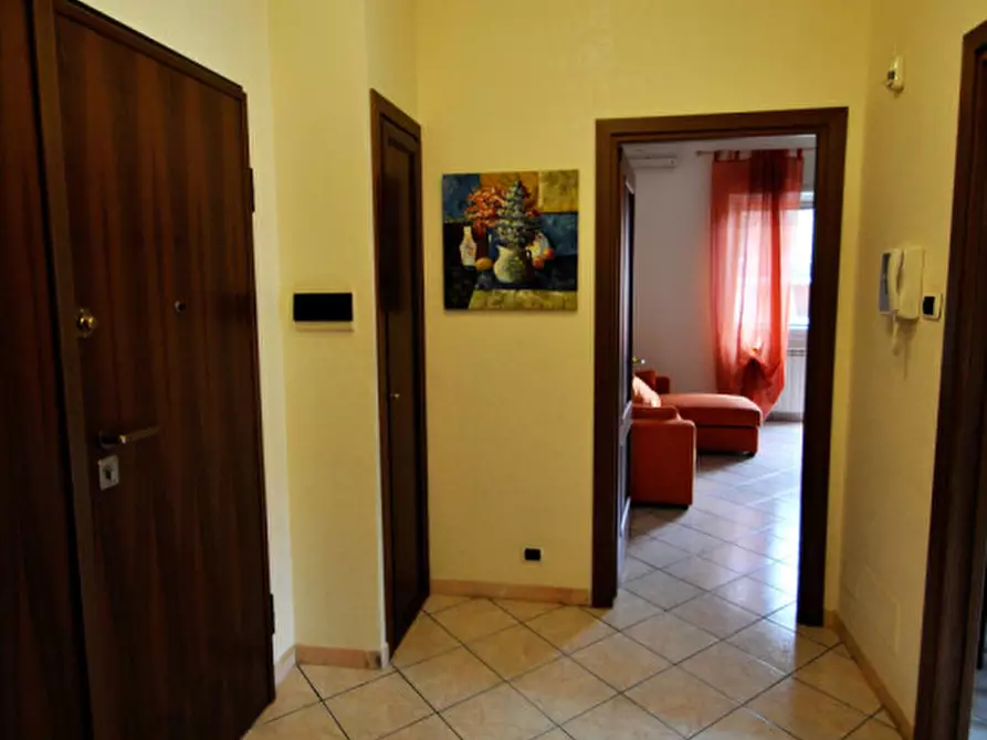 Immagine 6 di Appartamento in affitto  in Via dei Buonvisi a Roma
