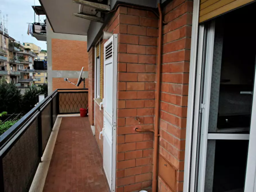 Immagine 9 di Appartamento in affitto  in Via dei Buonvisi a Roma
