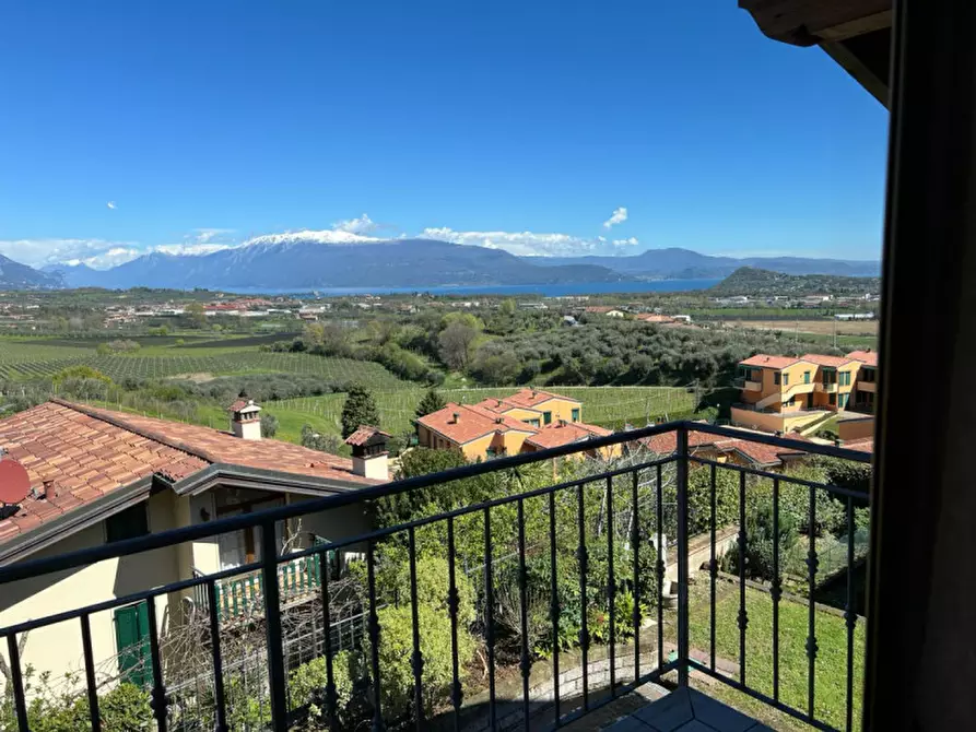 Immagine 1 di Villa in vendita  in Via Rosario a Polpenazze Del Garda