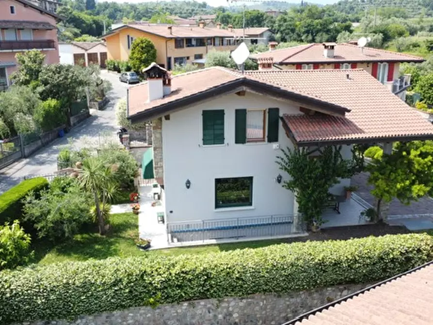 Immagine 3 di Villa in vendita  in Via Rosario a Polpenazze Del Garda