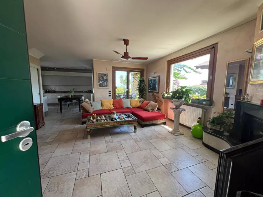 Immagine 13 di Villa in vendita  in Via Rosario a Polpenazze Del Garda
