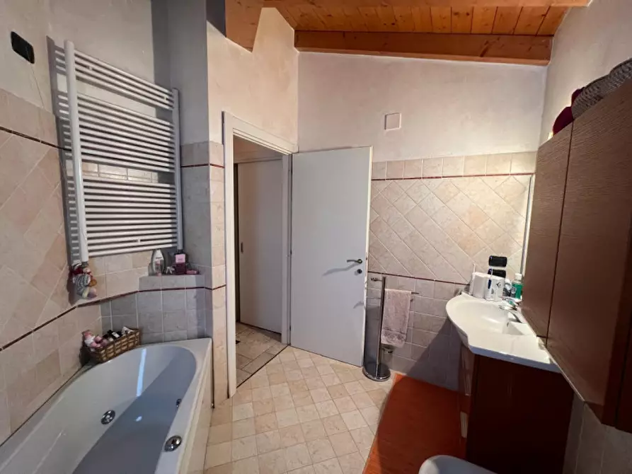 Immagine 24 di Villa in vendita  in Via Rosario a Polpenazze Del Garda